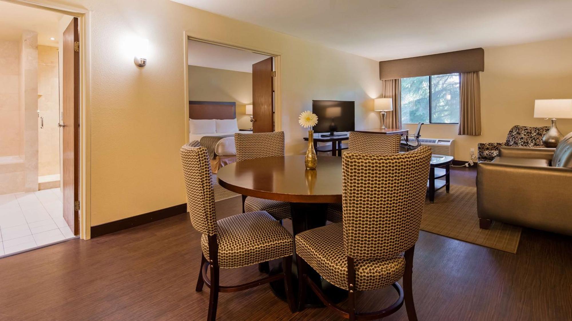 Best Western Plus Plaza By The Green Kent Luaran gambar
