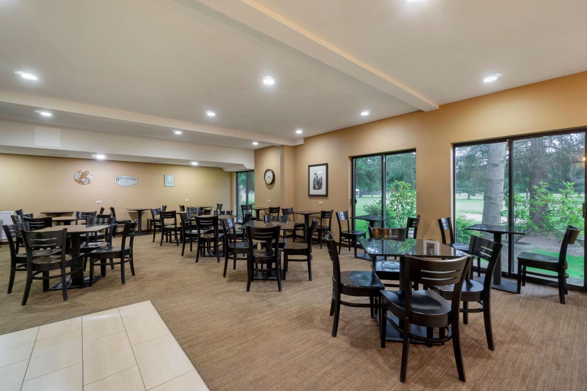 Best Western Plus Plaza By The Green Kent Luaran gambar